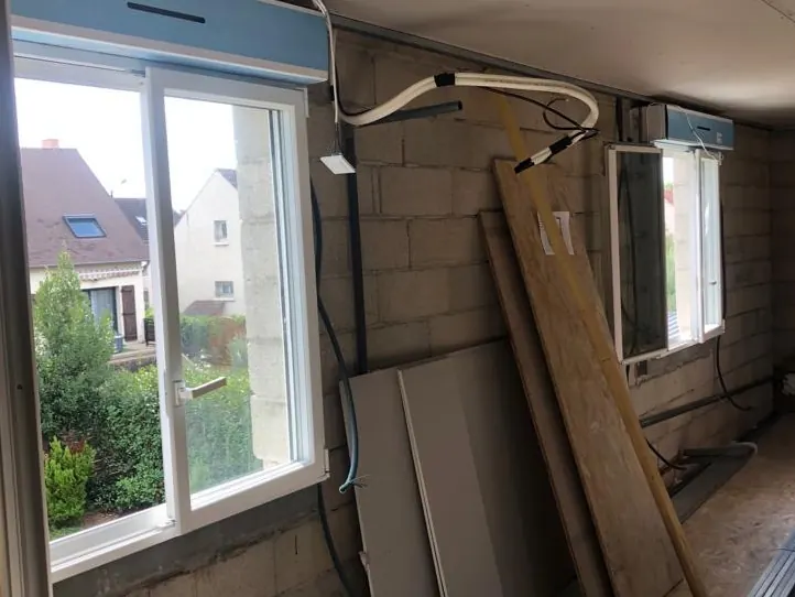 Mur intérieur repris autour d'une ouverture neuve